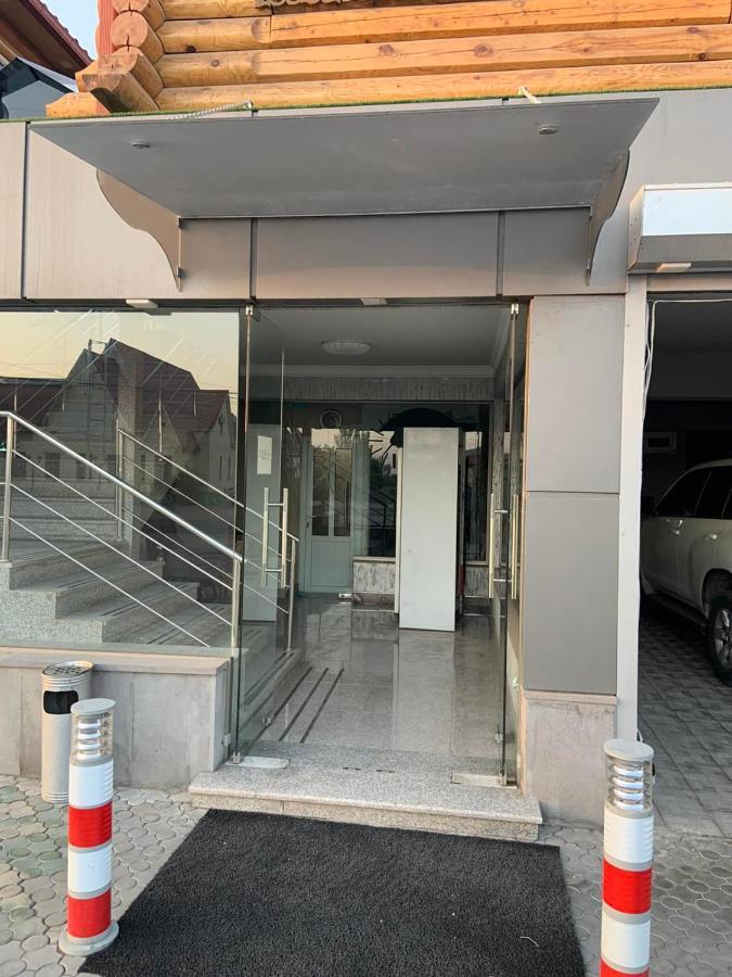 Ojakh Hotel Yerevan Bagian luar foto