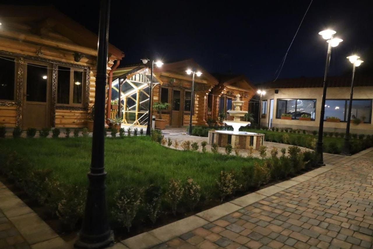 Ojakh Hotel Yerevan Bagian luar foto