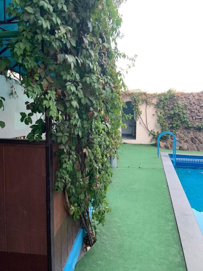 Ojakh Hotel Yerevan Bagian luar foto