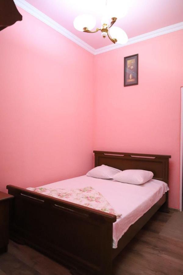 Ojakh Hotel Yerevan Bagian luar foto
